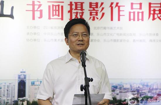jH2O-fxfaswm0915418.jpg