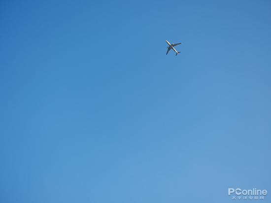 h4xR-hnknmqx0047031.jpg