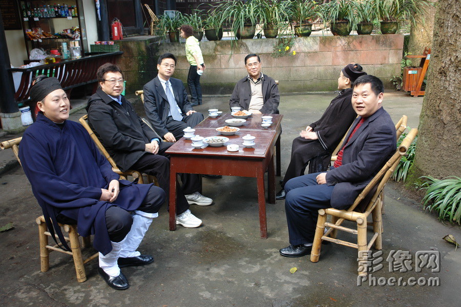 2007-11-23 11:08:49λͿƷ裬Ż᳤һͬȲ
