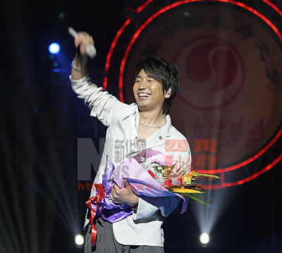 两岸明星唱响“中国长寿之乡” 两岸明星唱响“中国长寿之乡”