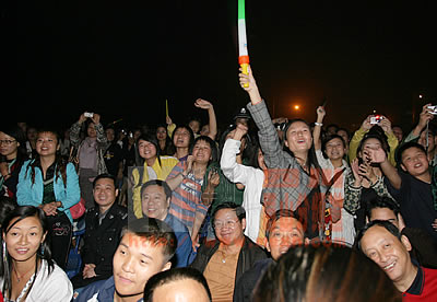 两岸明星唱响“中国长寿之乡” 两岸明星唱响“中国长寿之乡”