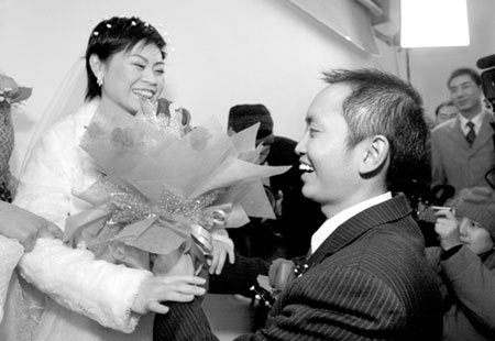 :如果你身边的她(他)患有绝症,你会接受吗? :如果你身边的她(他)患有绝症,你会接受吗?