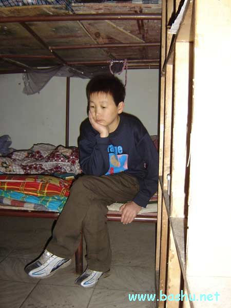 30岁男子13岁相貌 发育迟缓苦寻病因 30岁男子13岁相貌 发育迟缓苦寻病因