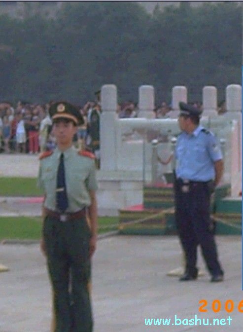 侯;