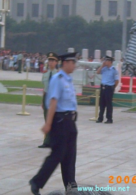 侯;