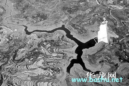 从空中见证重庆大旱灾 从空中见证重庆大旱灾