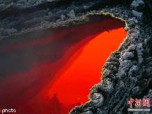 盘点摄影师拍下永久火山熔岩湖的壮丽景观
